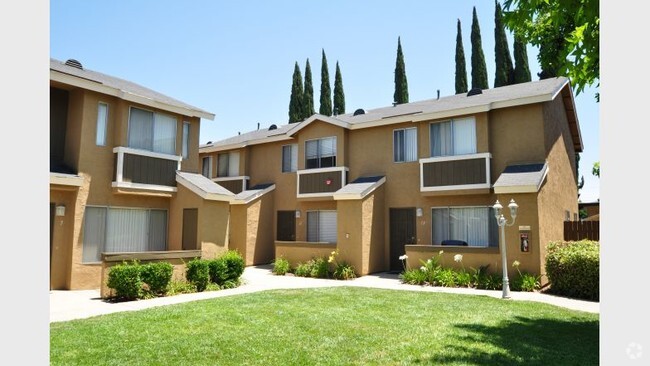 Building Photo - Greenfield Meadows