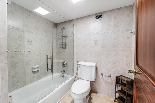 Building Photo - 6039 Collins Ave