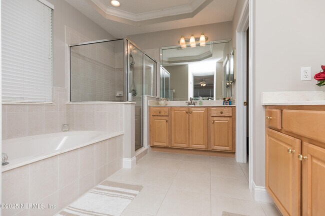 Building Photo - 212 Island Green Dr