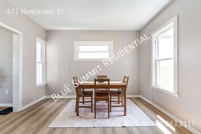 Building Photo - 477 Hanford St