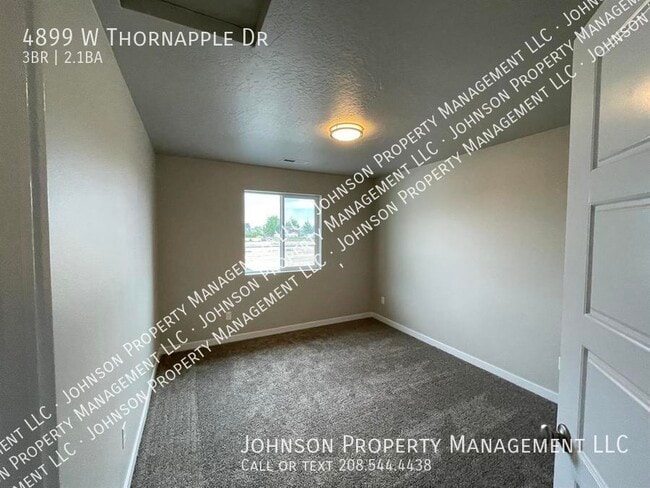 Building Photo - 4899 Thornapple Dr