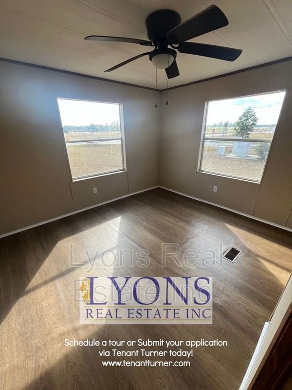 Building Photo - 10279 Barneyville Rd