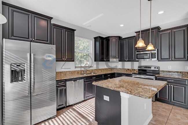 Building Photo - 16622 Myrtle Sand Dr