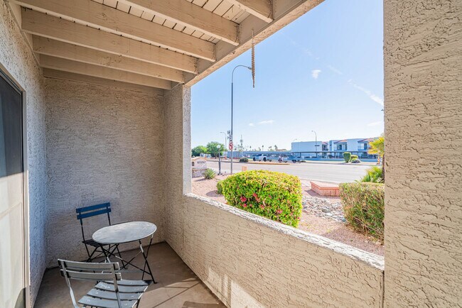 Building Photo - 8550 E McDowell Rd