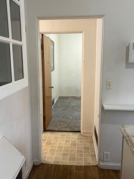 Building Photo - 1607 6th St