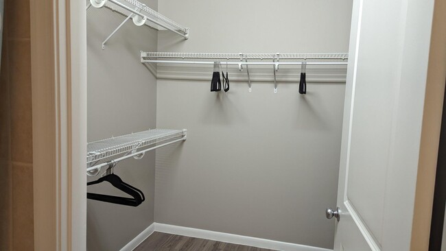 Building Photo - 851 N Glebe Rd