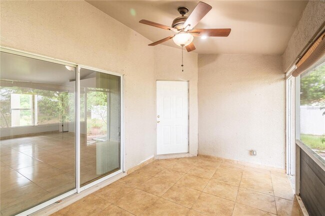 Building Photo - 4913 Cromey Rd