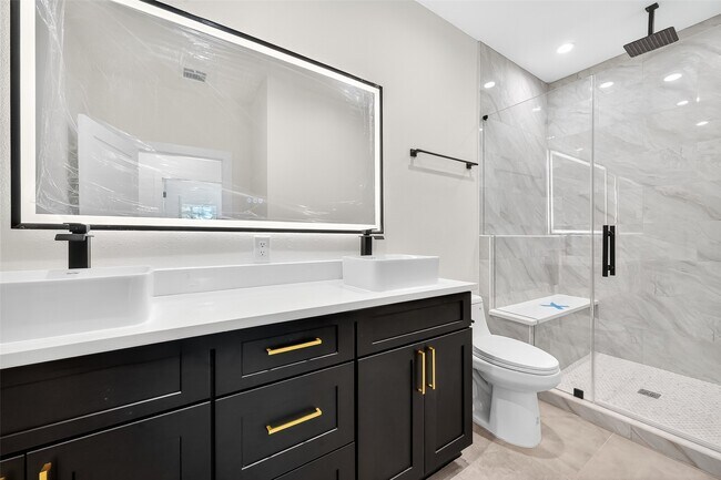 Building Photo - 12315 New Jordan Ln