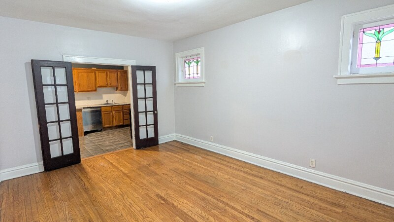Primary Photo - 5044 Mardel Ave