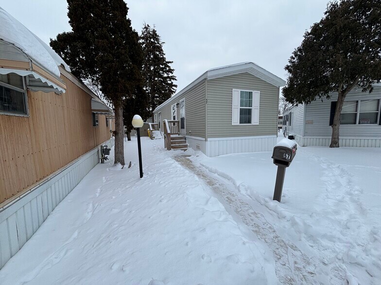 Building Photo - 57 Third St. Unit 57