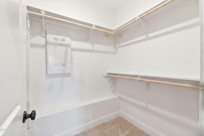 Building Photo - 15065 High Point Dr