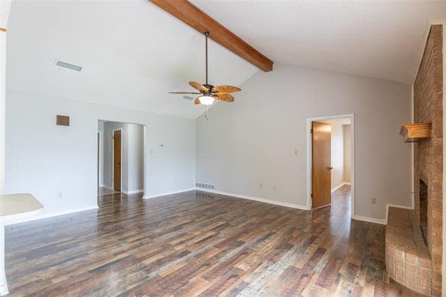 Building Photo - 3826 Crest Way