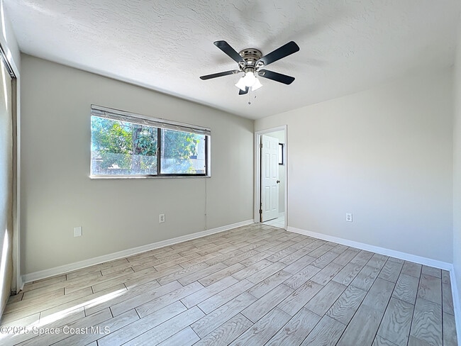 Building Photo - 640 Casa Grande Dr