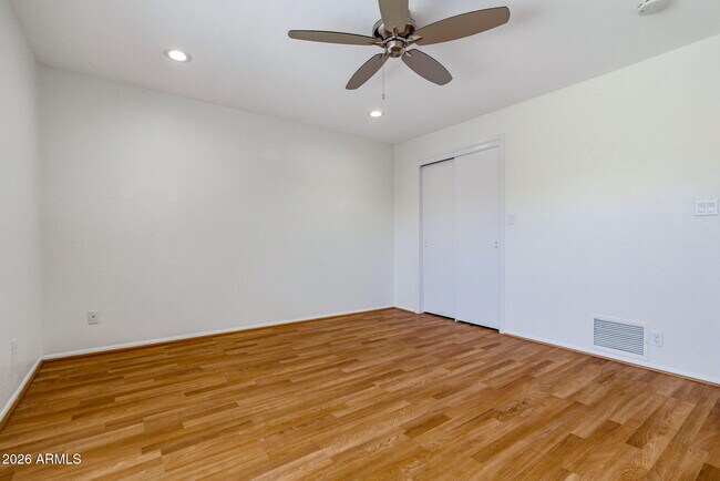 Building Photo - 3640 E Montecito Ave