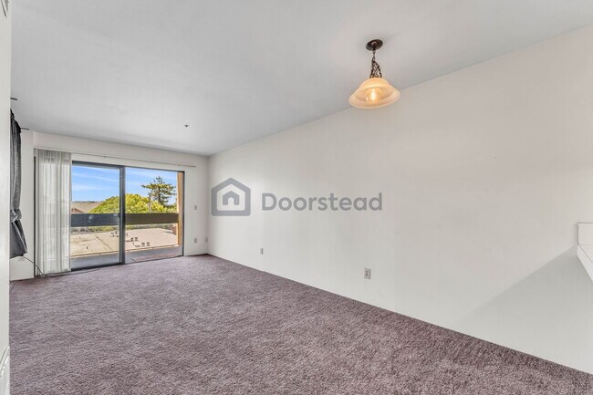 Building Photo - 1771 Broadway St