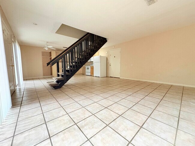 Building Photo - 1403 Stone Rd