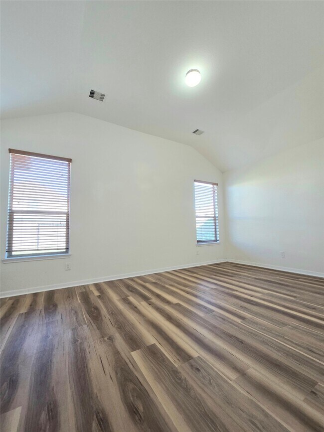 Building Photo - 22526 Belmont Cove Ln