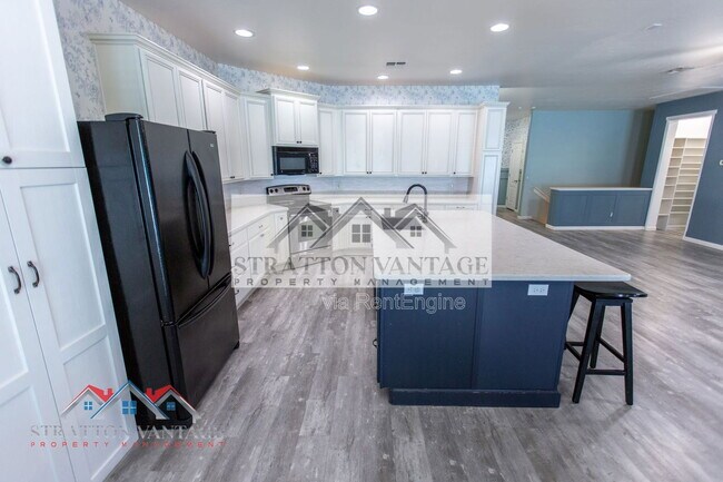 Building Photo - 21748 E Escalante Rd