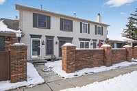 Building Photo - 41070 Southwind Dr