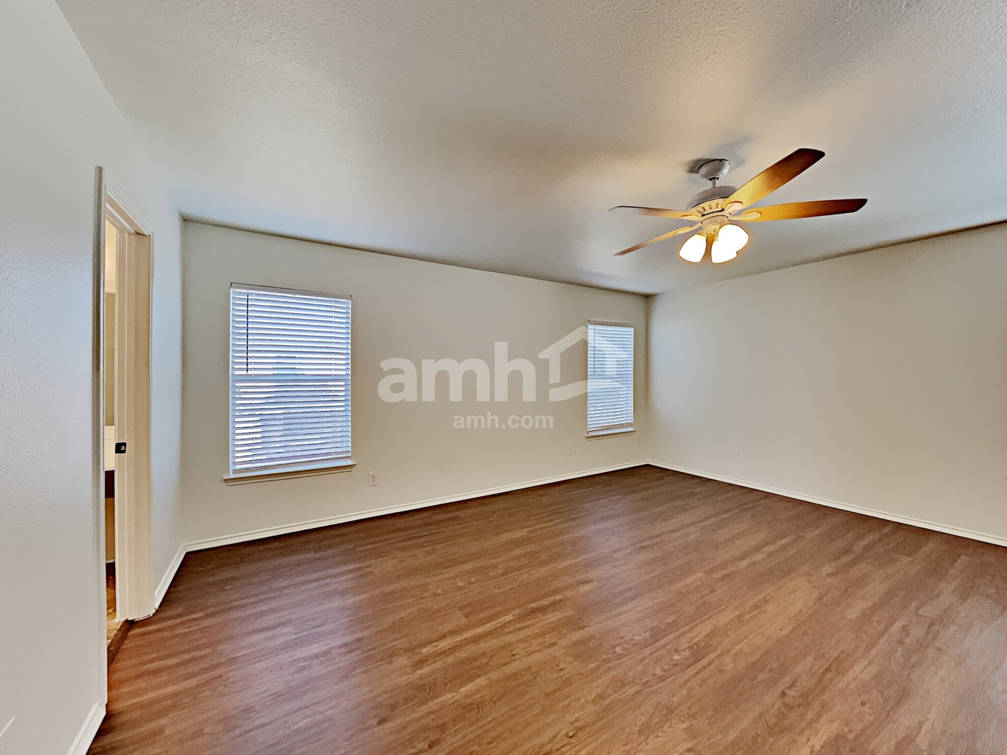 Building Photo - 742 Pinafore St