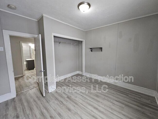 Building Photo - 2625 Cleveland St