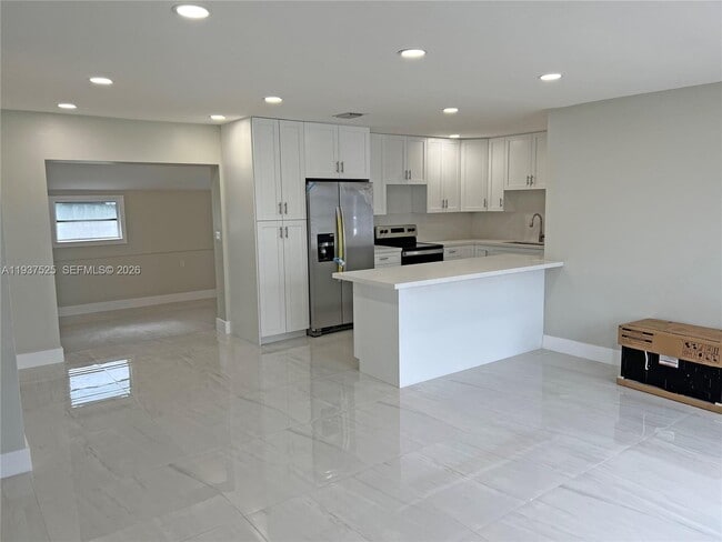 Building Photo - 11962 SW 37th Terrace