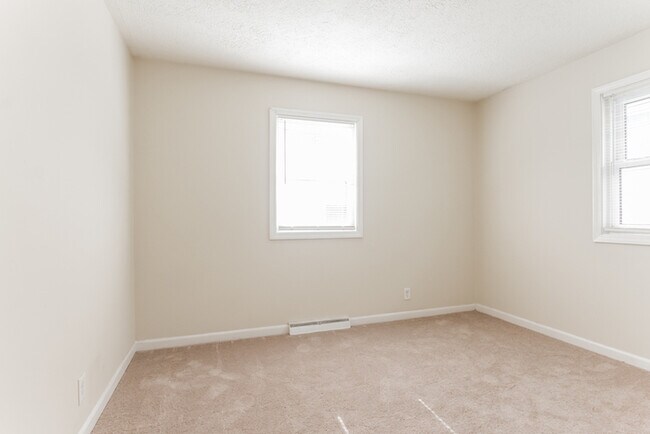 Building Photo - One Month Free Rent!! You're going to love...