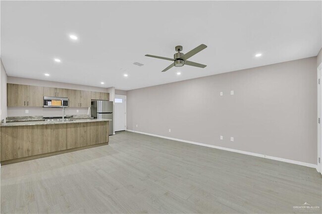 Building Photo - 14 N 23rd St