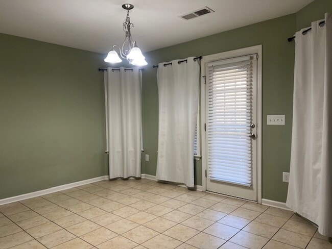 Building Photo - 68 Bicentennial Way