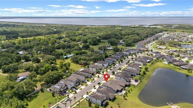 Building Photo - 2880 E Lake Pointe Dr