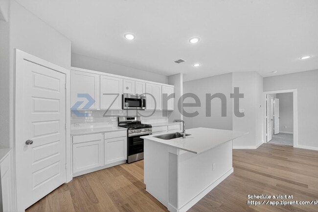 Building Photo - 1010 Rosemary Hl Dr