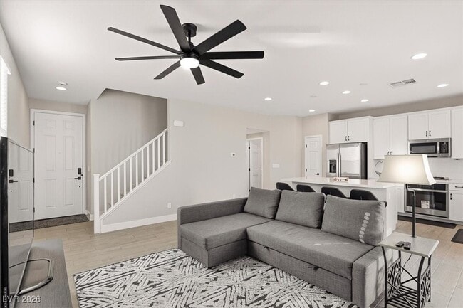 Building Photo - 4536 Anspach St