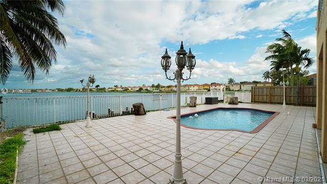 Building Photo - 14061 SW 136th Pl