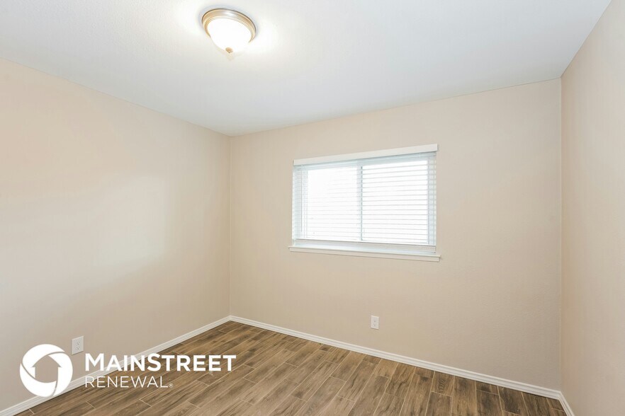 Building Photo - 5038 Overcrest Dr
