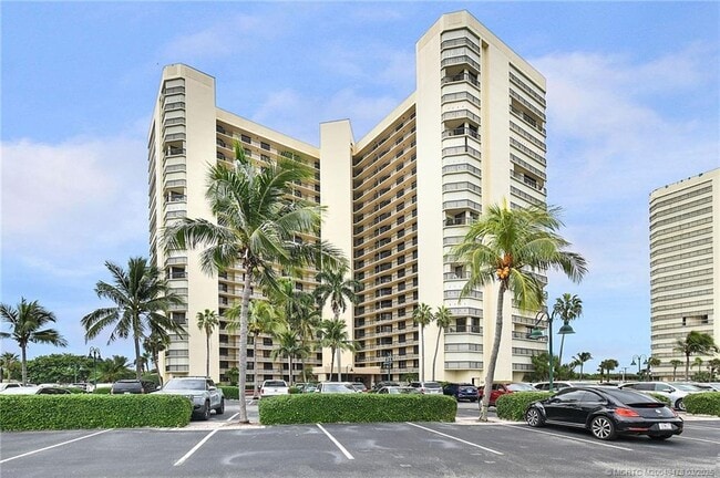 Building Photo - 9500 S Ocean Dr