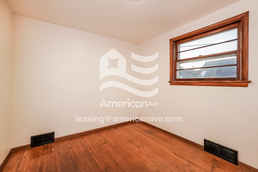 Building Photo - 1217 Homewood Ave SW