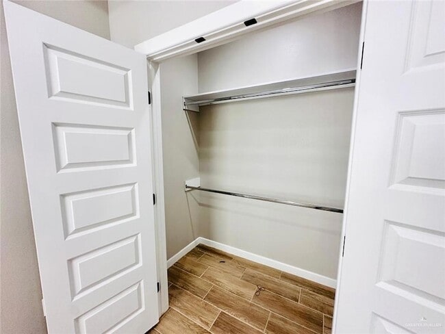 Building Photo - 105 San Jose Dr