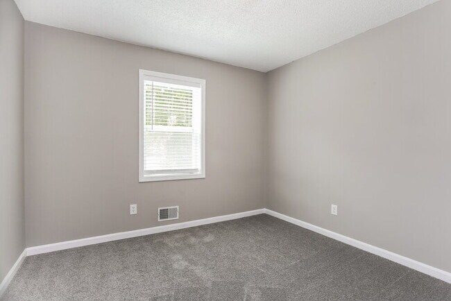 Building Photo - 7030 Steel Wood Dr NW