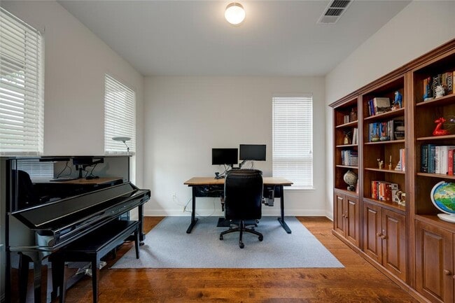 Building Photo - 7107 Calpe Dr