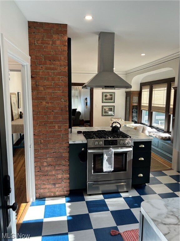 Building Photo - 18914 Mitchell Ave