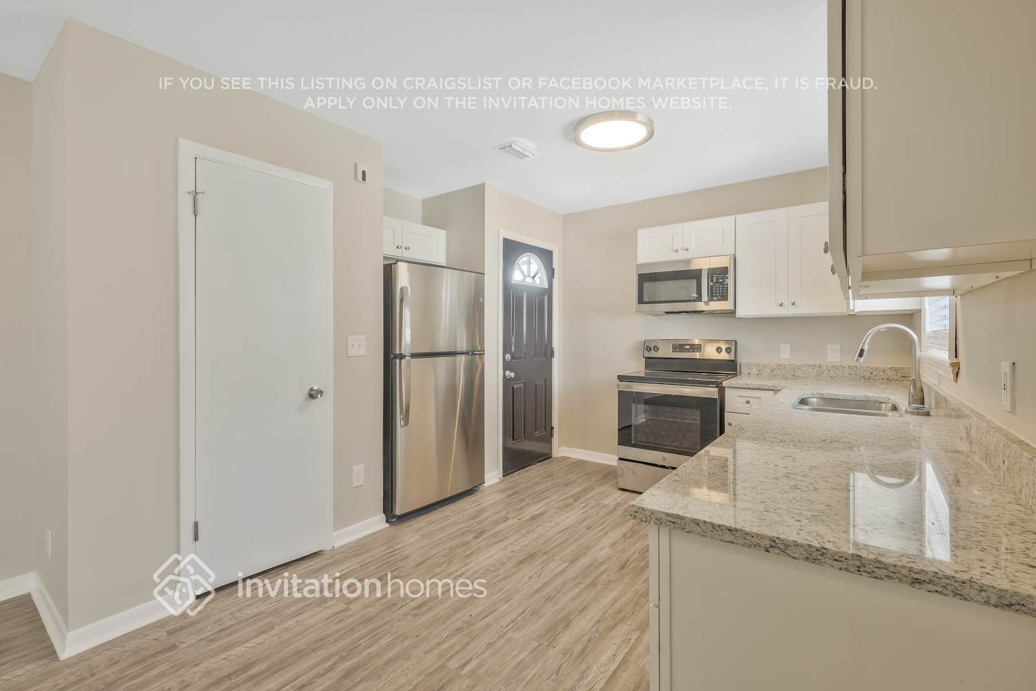 Building Photo - 5028 McManus Dr