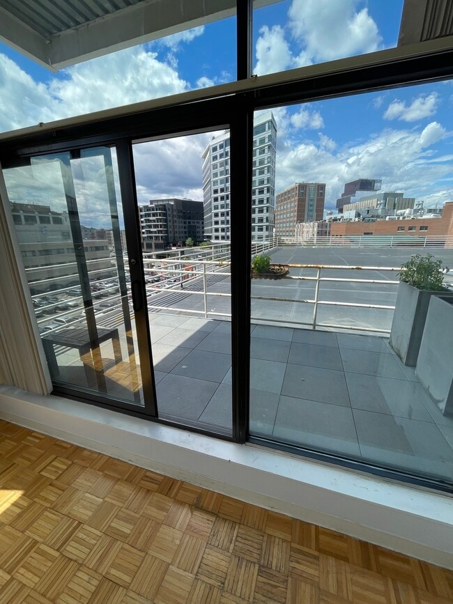 Building Photo - 102 Brookline Ave