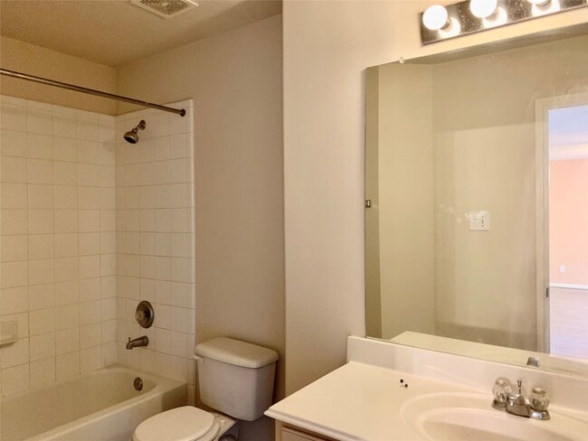 Building Photo - 25203 Bluma Ranch Dr