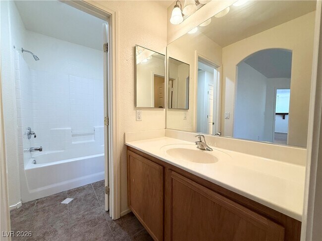 Building Photo - 9623 W Post Rd