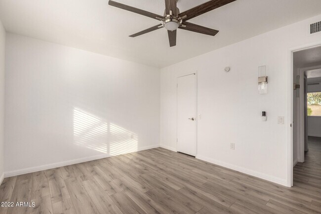 Building Photo - 17011 N 130th Ave