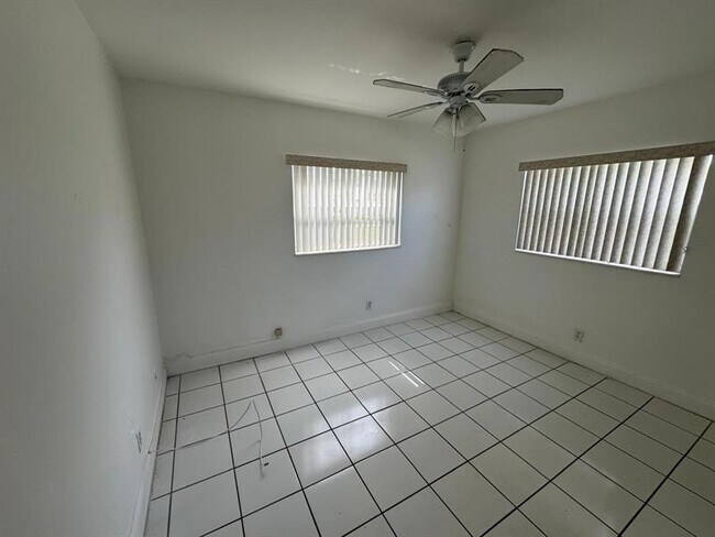 Building Photo - 5201 NW 18th St