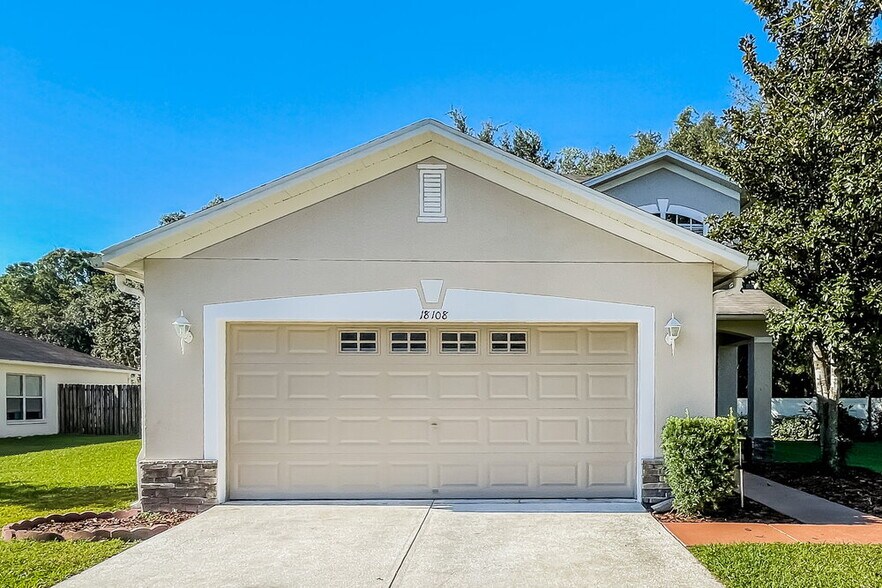 Primary Photo - 18108 Cypress Bay Pkwy