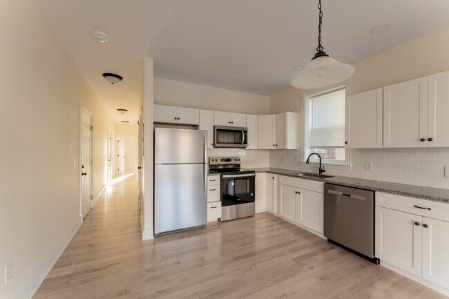 Building Photo - 81 North Ave