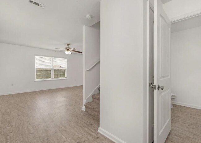 Building Photo - 718 Widgeon Wy