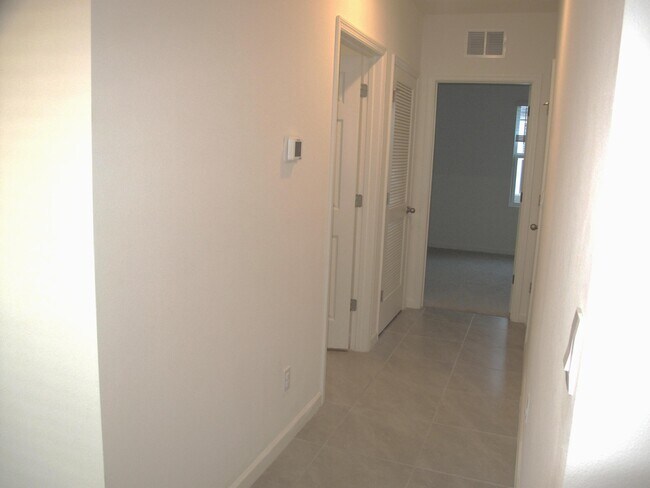 Building Photo - 12221 Nettuno Wy